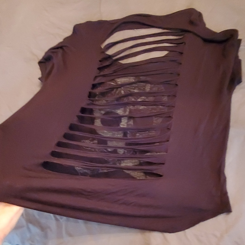 Body central top - Picture 3 of 4